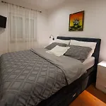 Apartment Nikoleto
